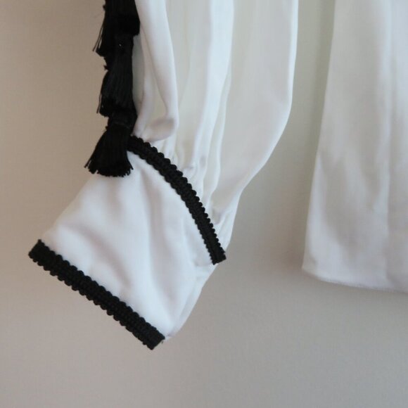 ANDREW GN F19 White Black Tassel Cut Out Embroidered White Black Top - Sz US 4 - Picture 7 of 16